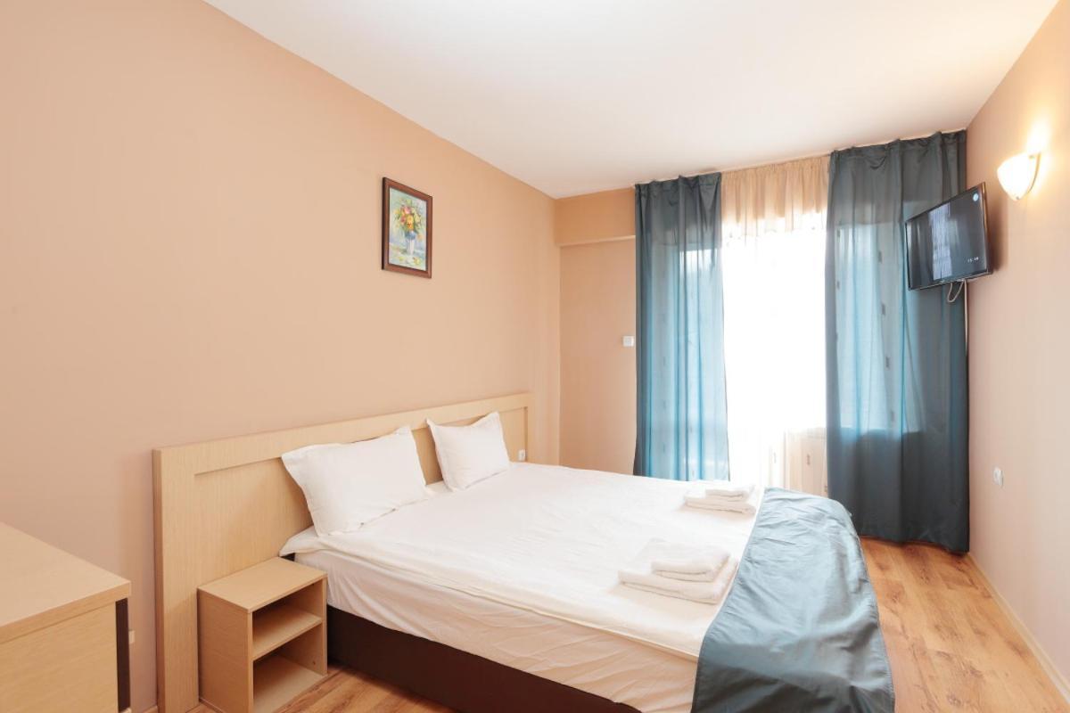 Hotel Panorama Panitsjisjte Eksteriør bilde